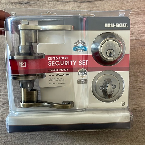 Tru-Bolt Doorknob - Picture 1 of 3